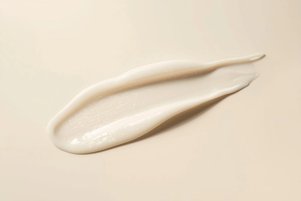 مزایا و محدودیت‌های کرم دور چشم